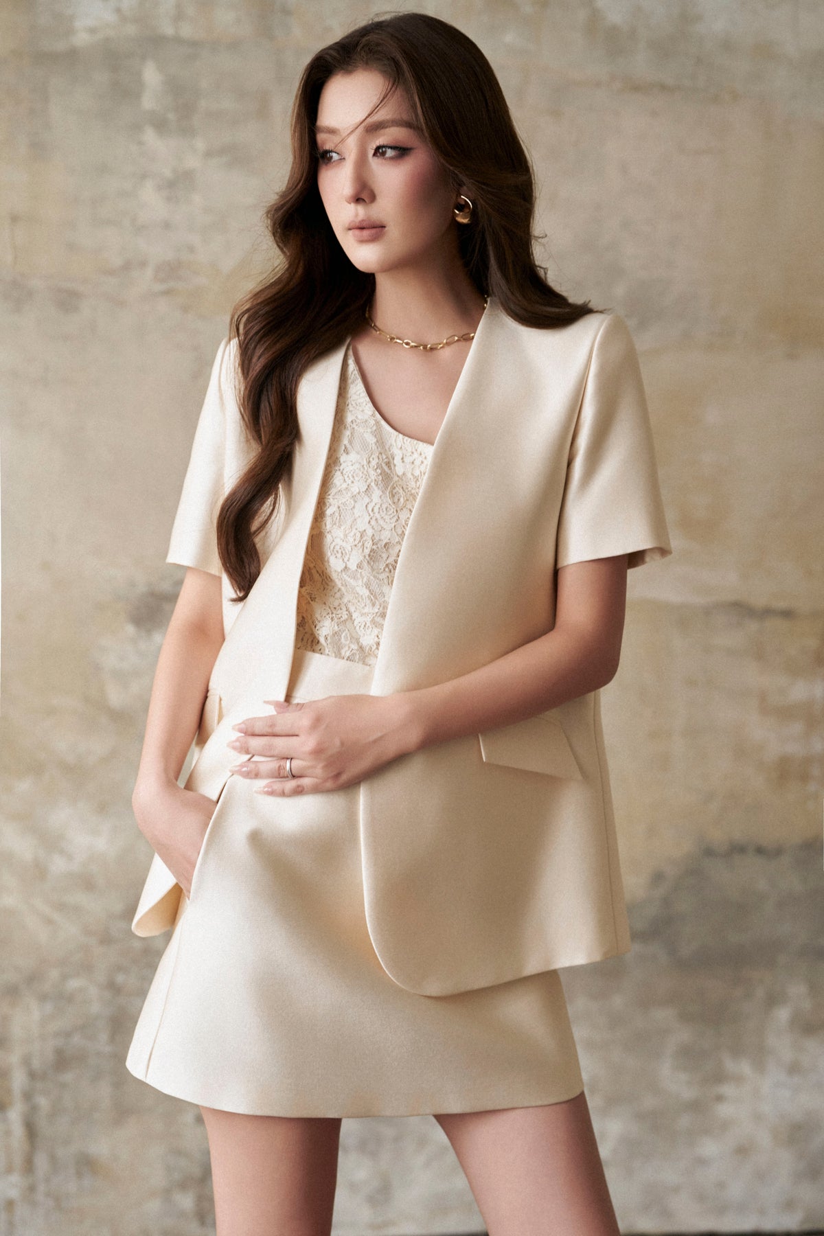 JEOR - ÁO VEST TAFTA TAY NGẮN TRẮNG KEM IVORY